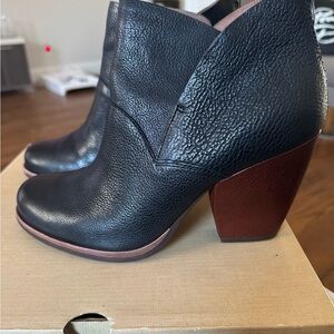 Kork-Ease Black ankle Boots